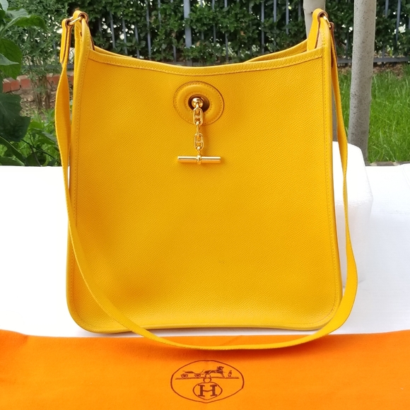 HERMES Courchevel Vespa PM Soleil Jaune - Picture 10 of 16